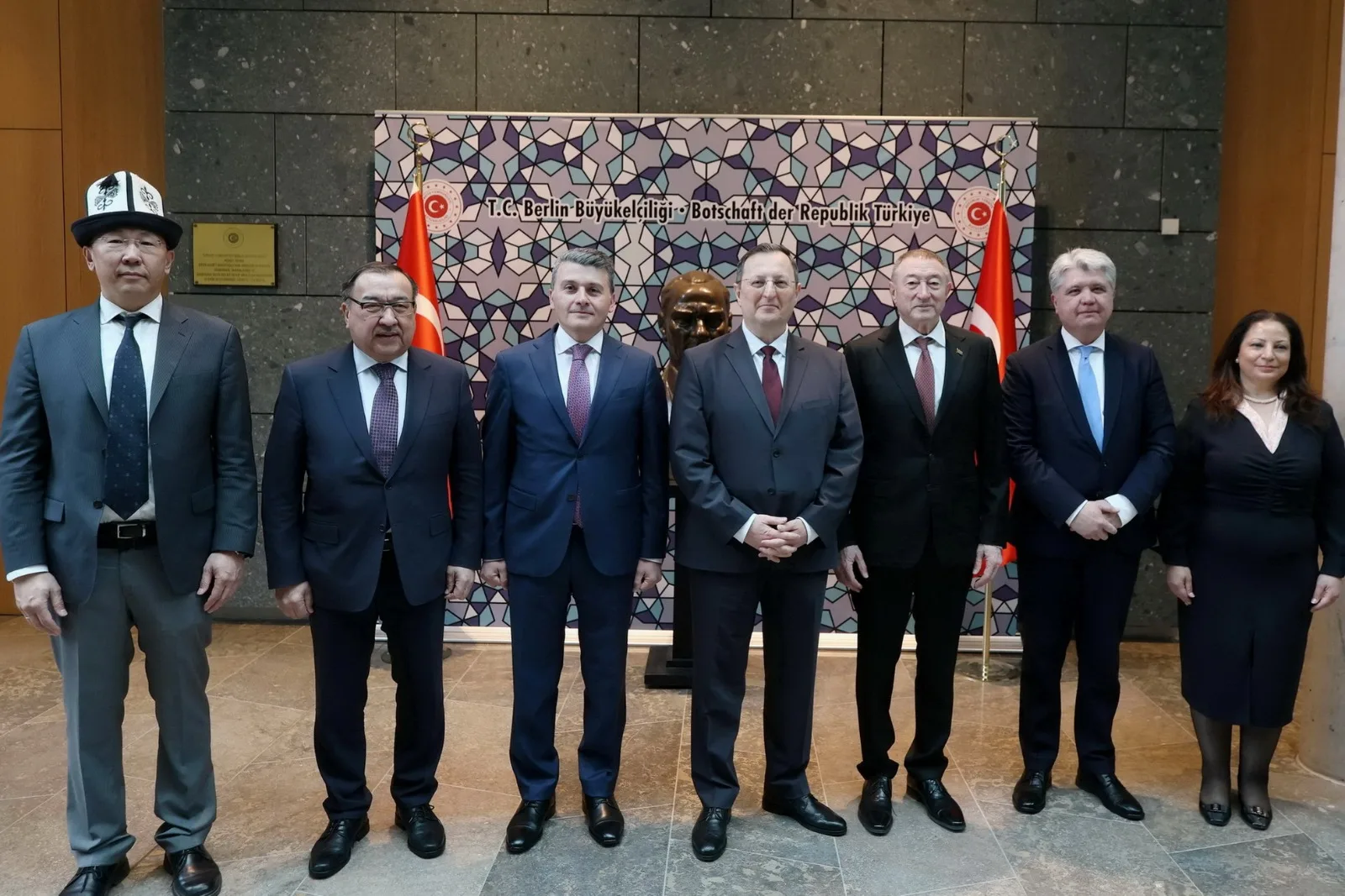 Berlin’de Türk Dünyasının Kalbi Nevruz’la Attı