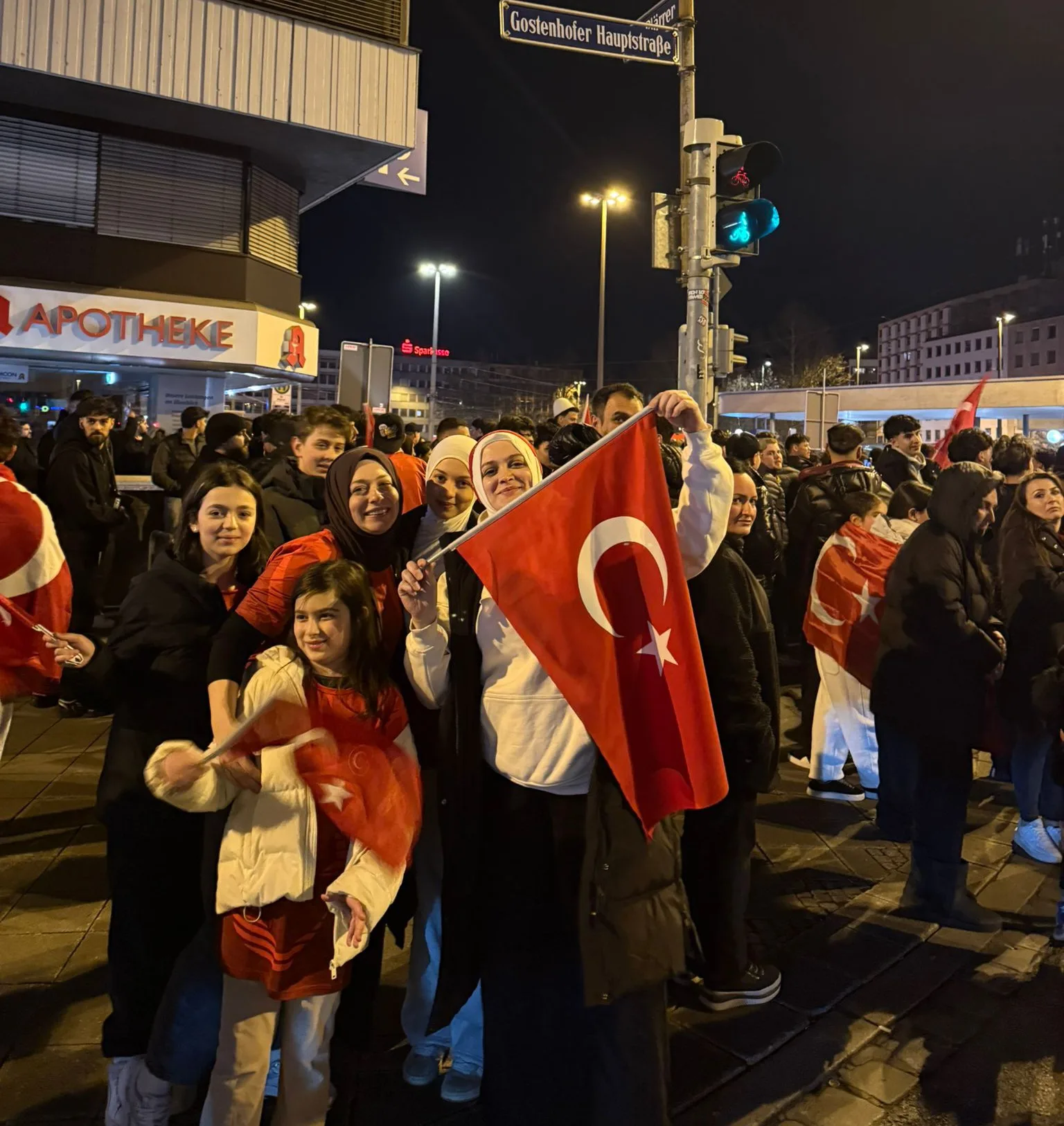 Nürnberg’de milli coşku