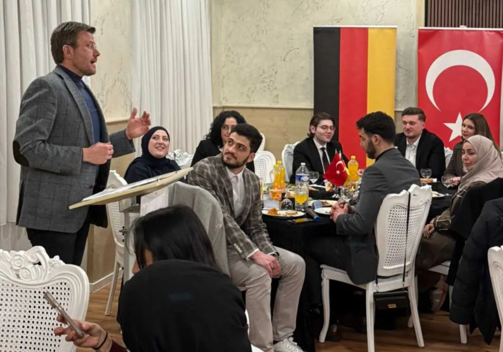 Nürnberg’de Gençlerle Anlamlı İftar Buluşması