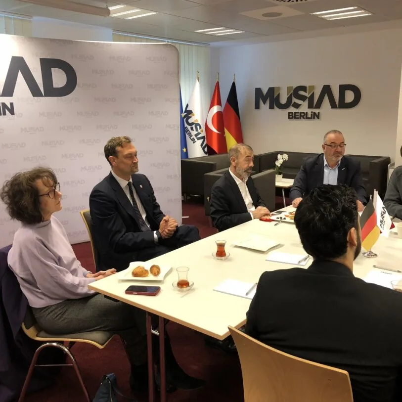 MÜSİAD Berlin’de Siyasi ve Ekonomik Diyalog