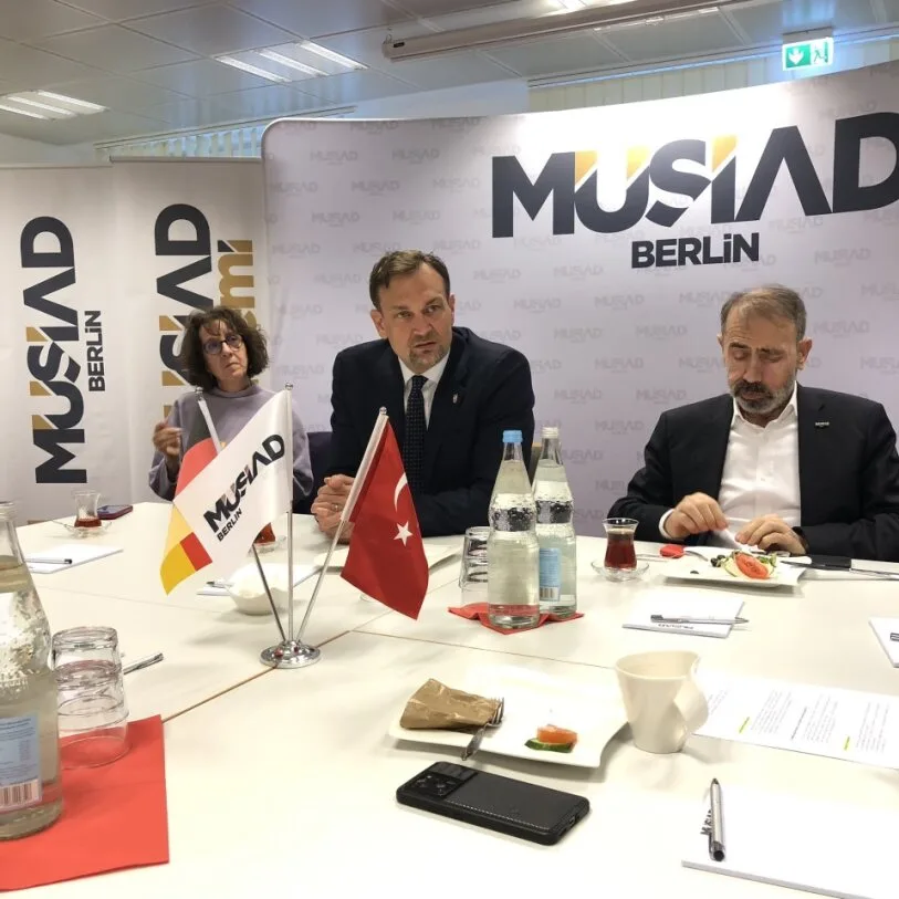MÜSİAD Berlin’de Siyasi ve Ekonomik Diyalog
