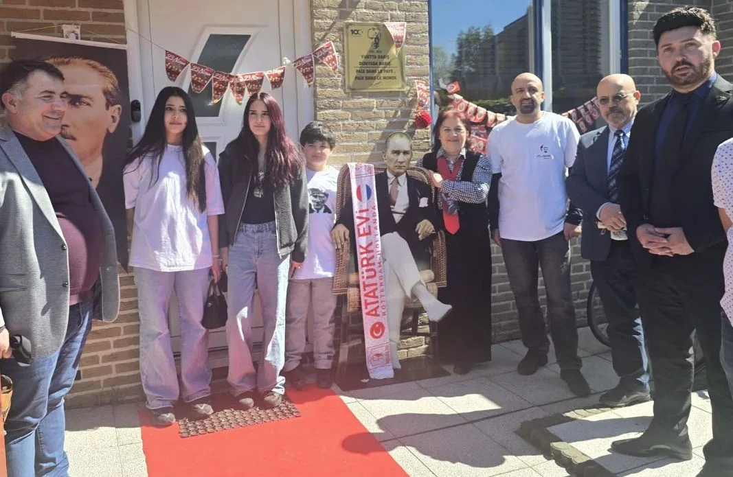 CHP Hollanda Birliği’nden Atatürk Müzesi’ne Anlamlı Ziyaret