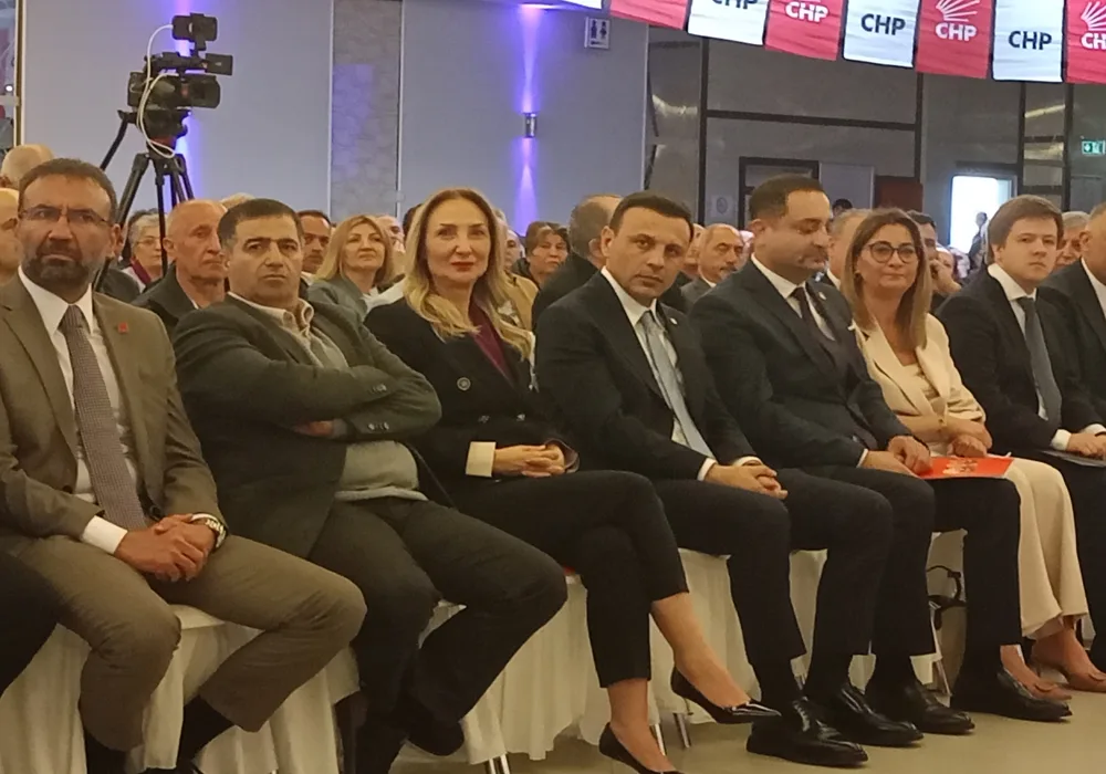 Almanya’da CHP Dayanışma Toplantısına Yoğun İlgi
