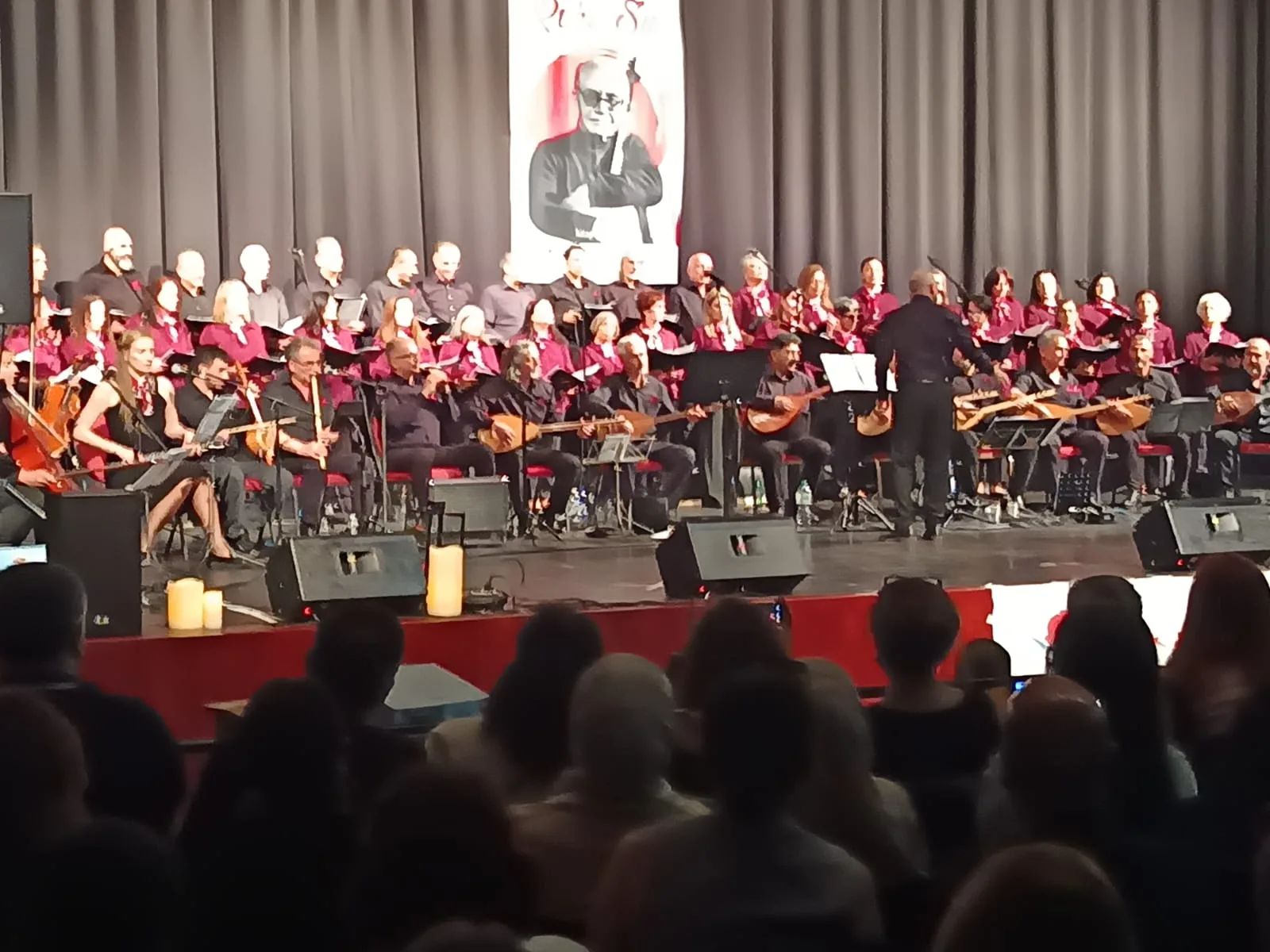 Duisburg’da Ruhi Su’ya Unutulmaz Anma Konseri