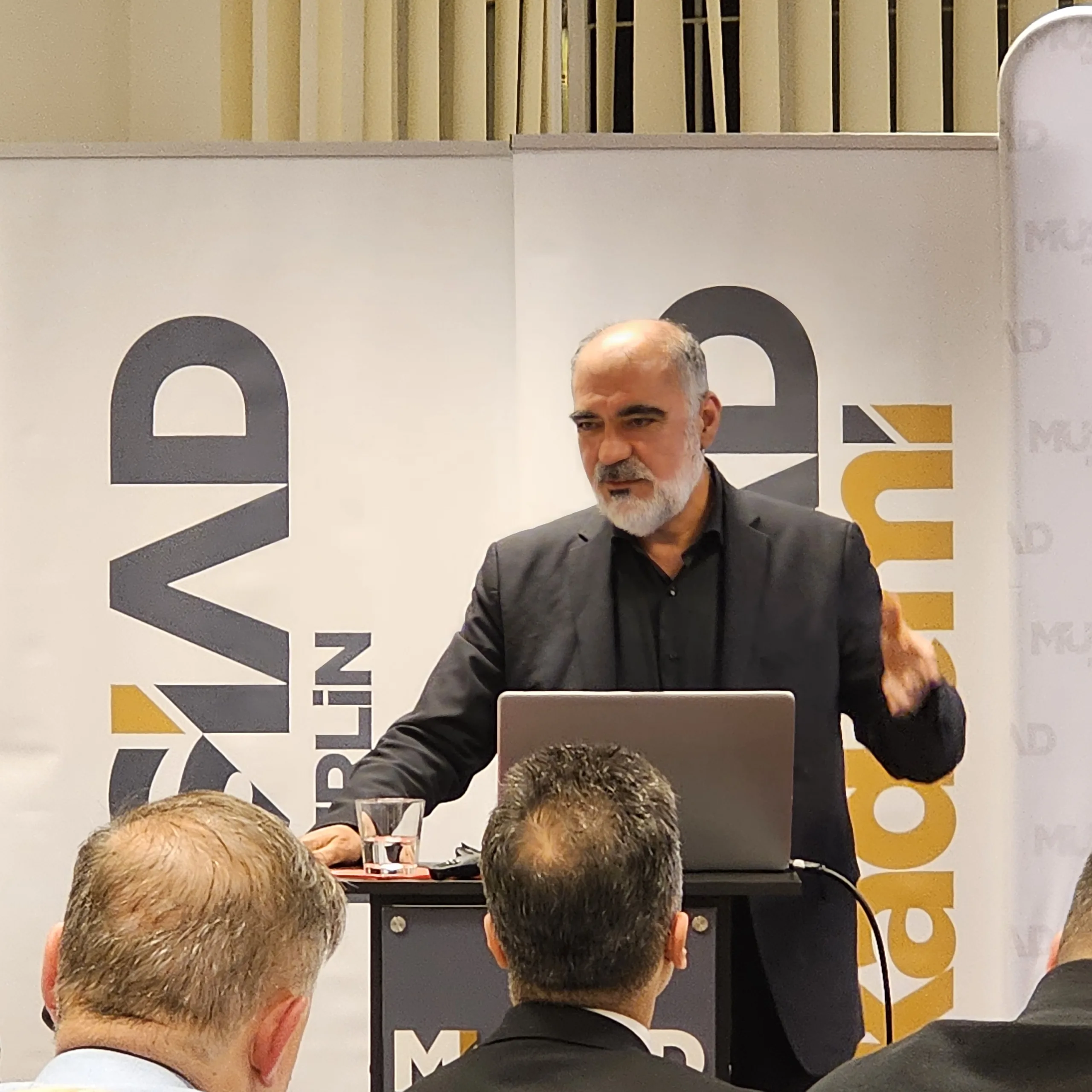 Berlin’de “Rehber Ebeveynlik” Konferansına Yoğun İlgi