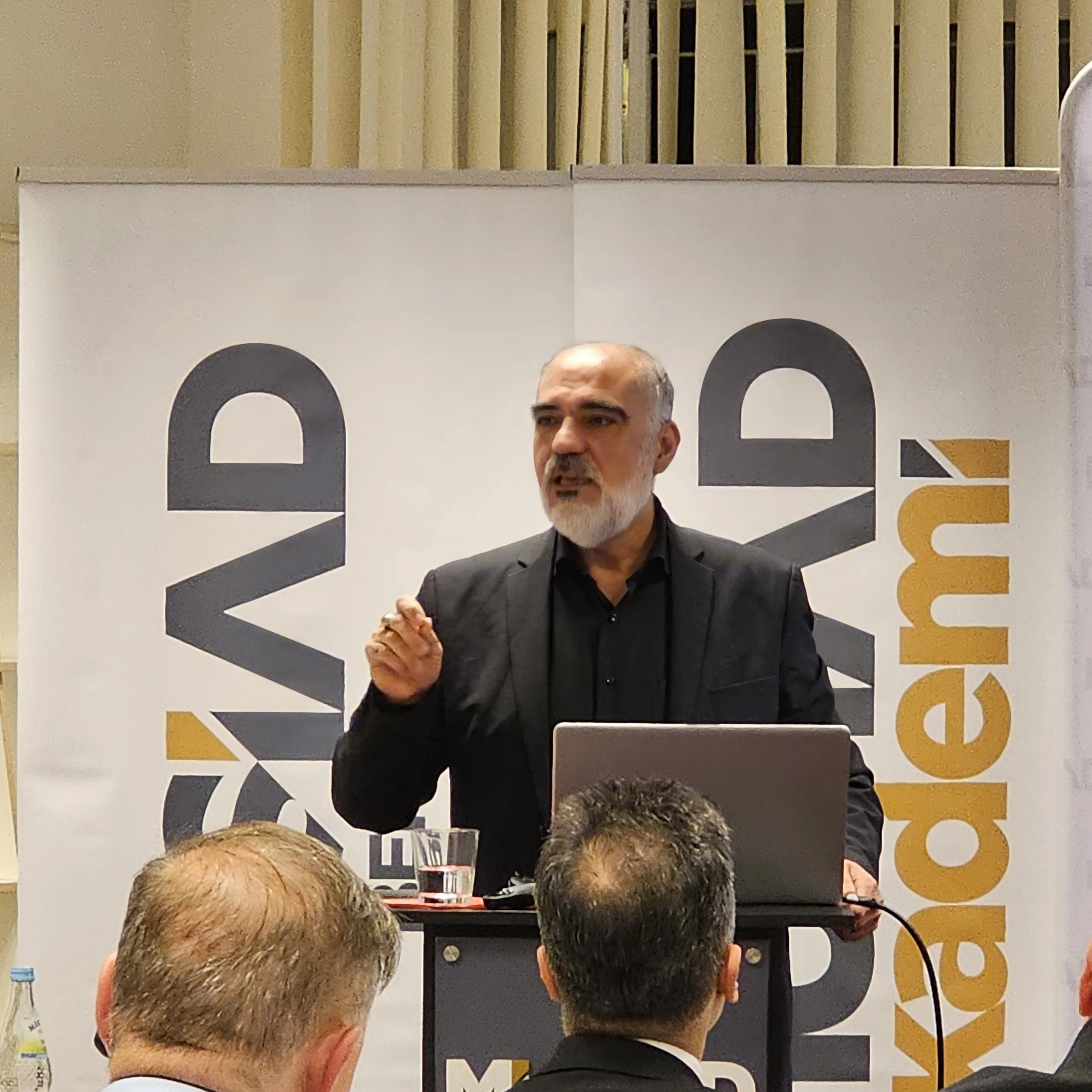 Berlin’de “Rehber Ebeveynlik” Konferansına Yoğun İlgi