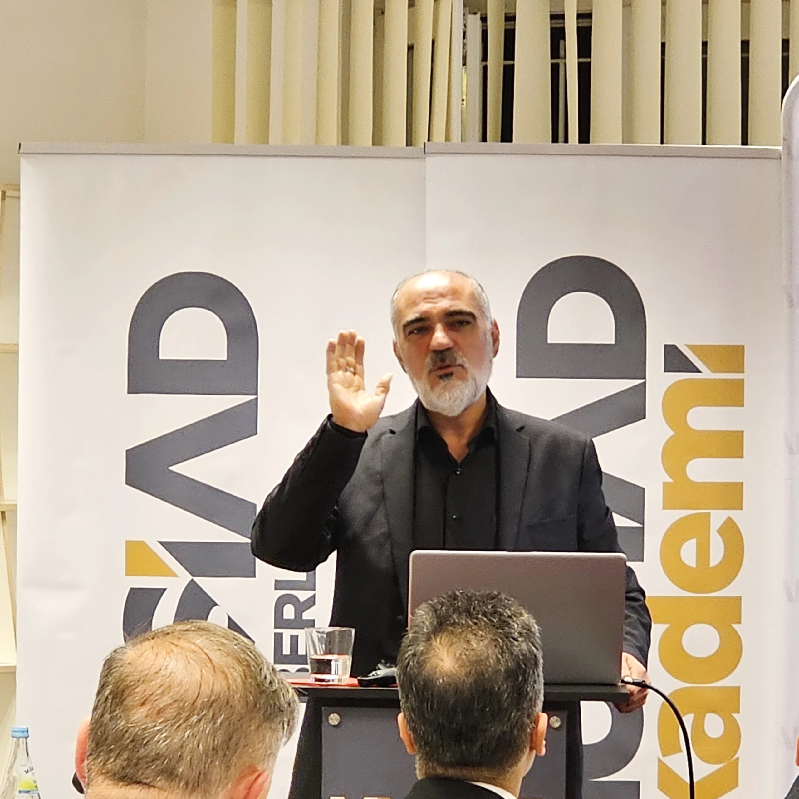 MÜSİAD Akademi Berlin’den “Rehber Ebeveynlik” Konferansı