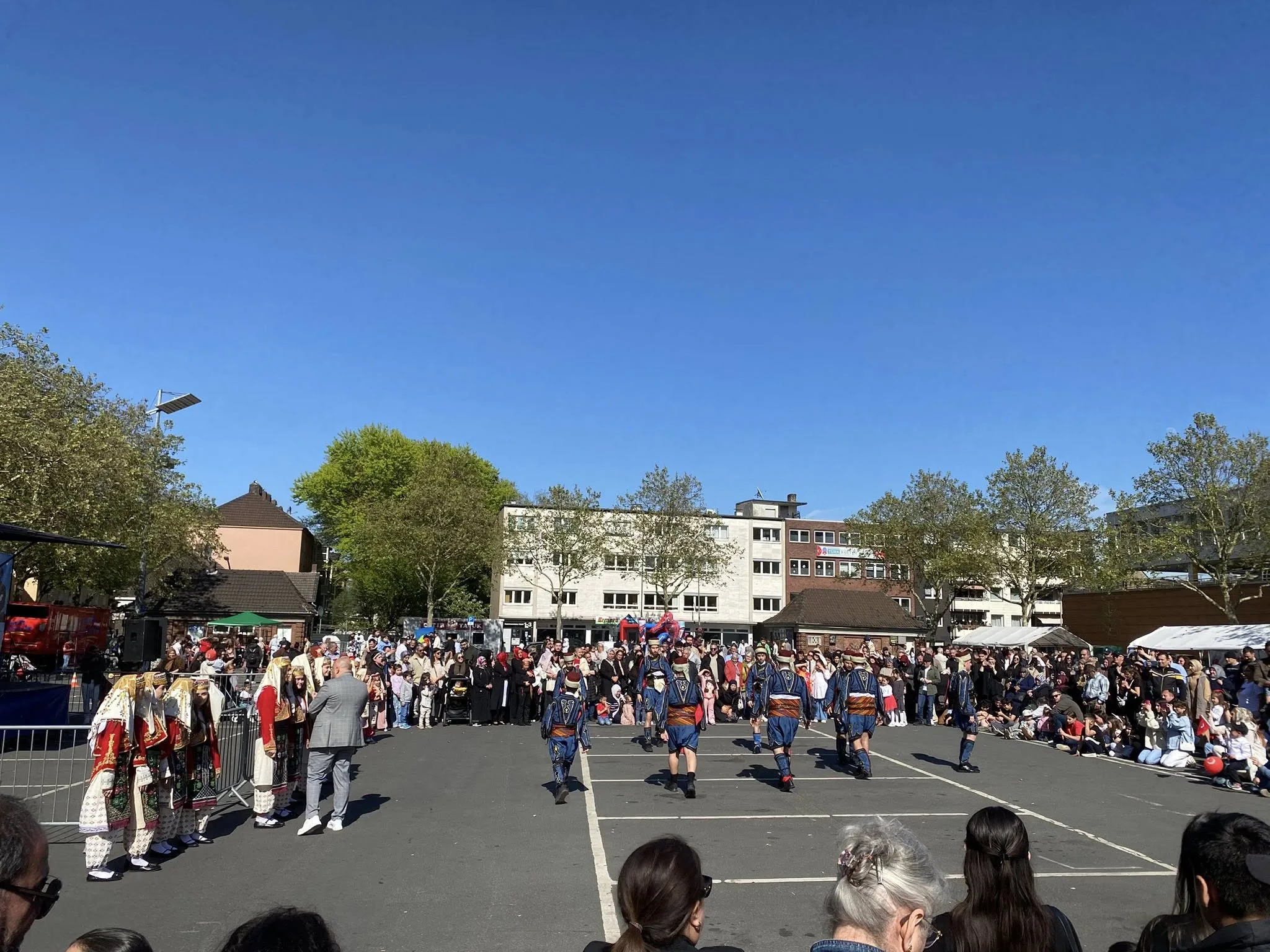 BALDER’den Duisburg’da 23 Nisan’a görkemli kutlama