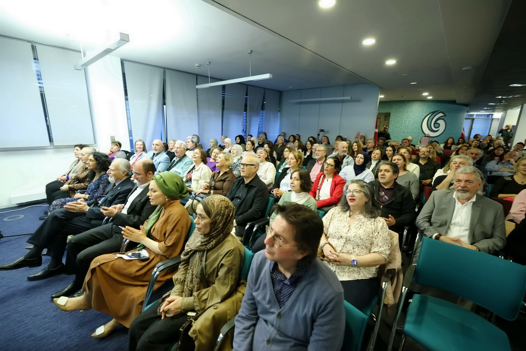 Berlin’de “Şarkılar ve Hikayeleri” Konseri Büyüledi