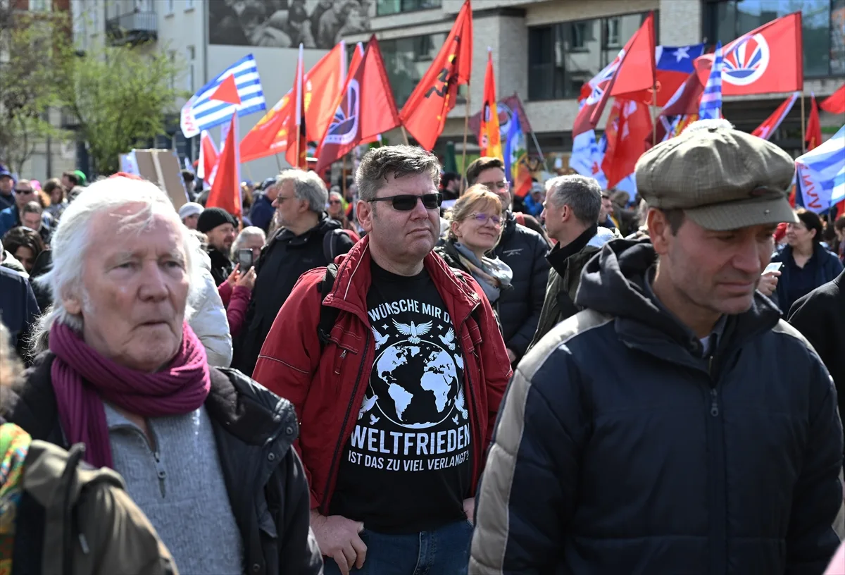 Berlin'de Paskalya yürüyüşü düzenlendi
