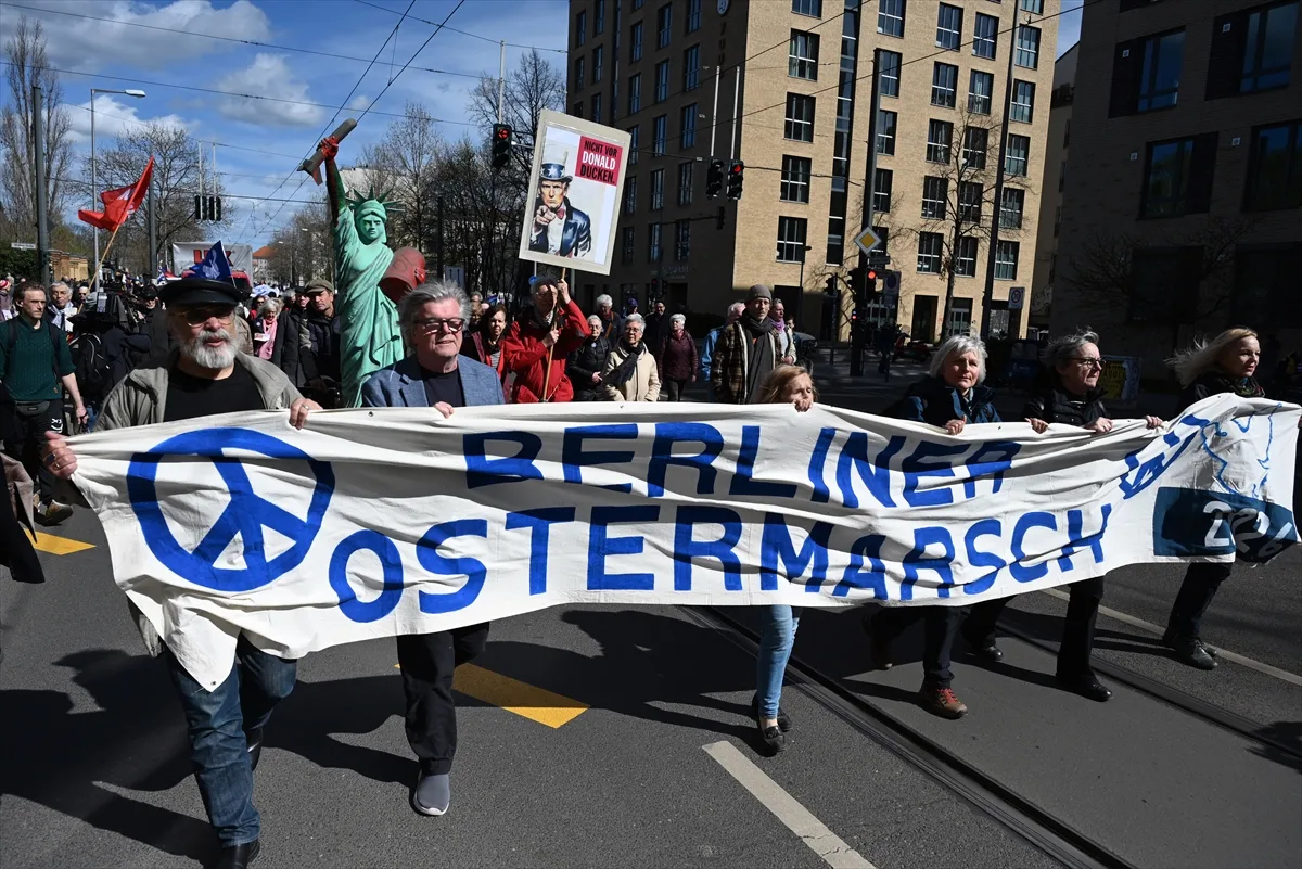 Berlin'de Paskalya yürüyüşü düzenlendi