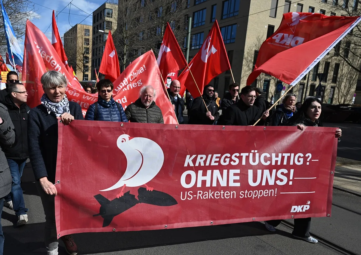 Berlin'de Paskalya yürüyüşü düzenlendi