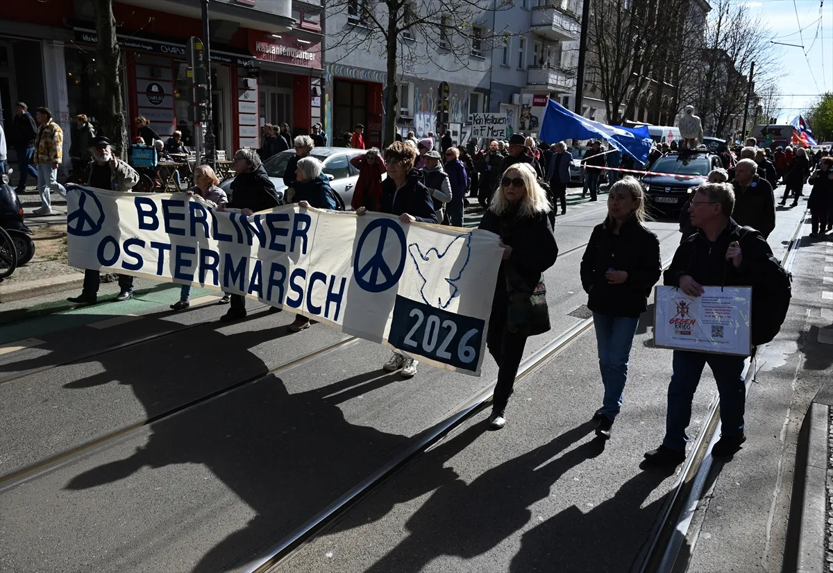 Berlin'de Paskalya yürüyüşü düzenlendi