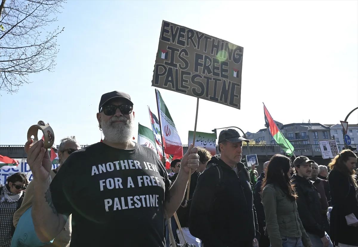 Berlin’de Filistin’e destek gösterisi düzenlendi