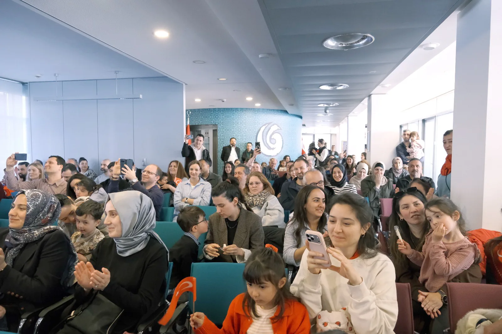 Berlin’de Çocuklar Yunus Emre Enstitüsü’nde Bayramı Doyasıya Kutladı