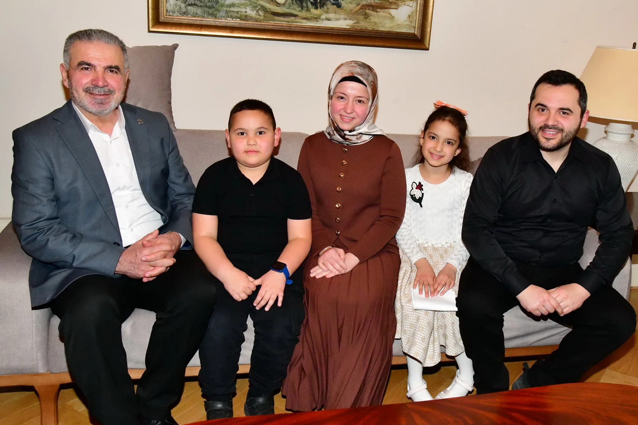 Berlin’de 23 Nisan Gururu: “Geleceğin Elçileri Makam Koltuklarını Devraldı”