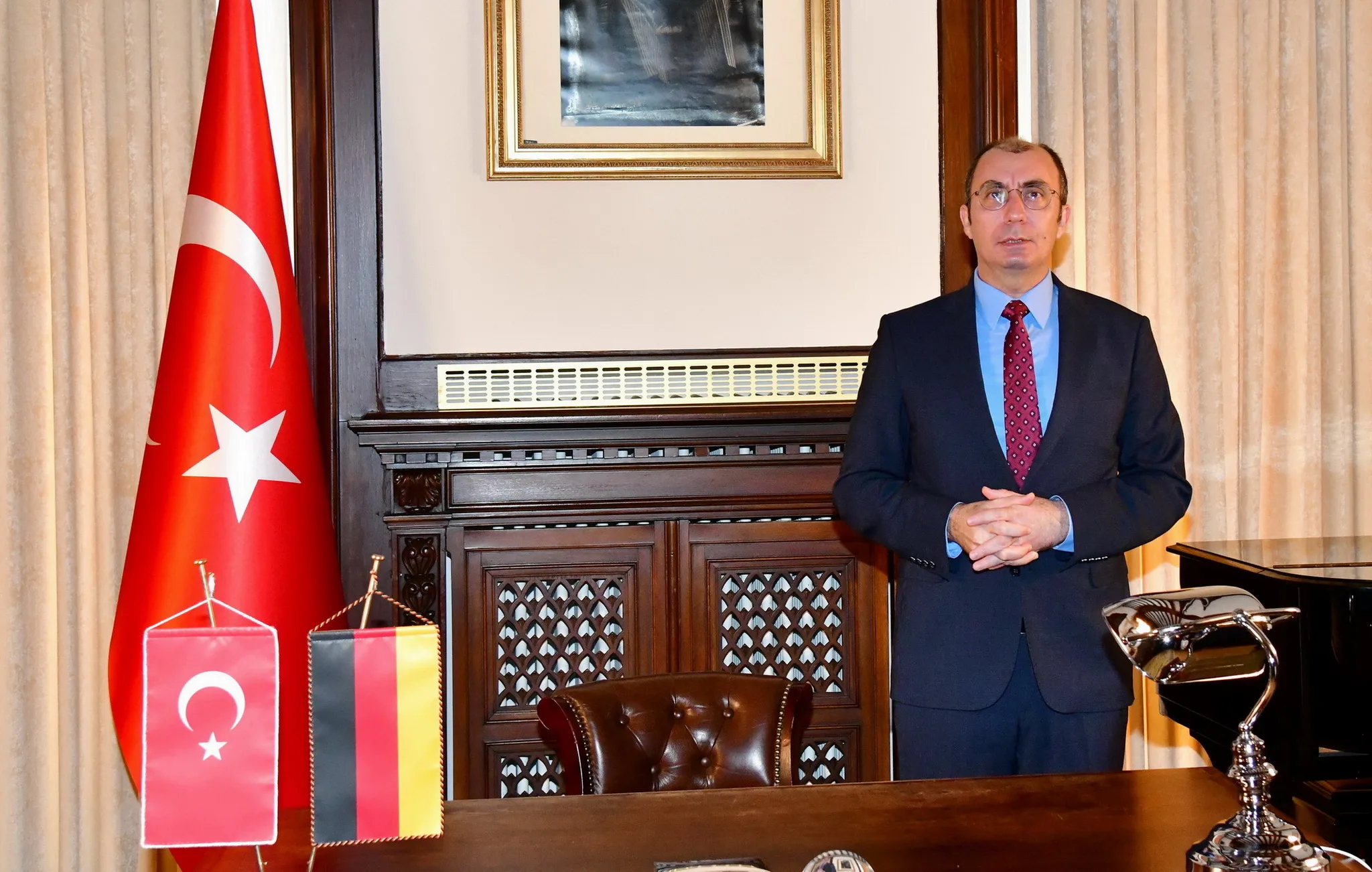 Berlin’de 23 Nisan Gururu: “Geleceğin Elçileri Makam Koltuklarını Devraldı”