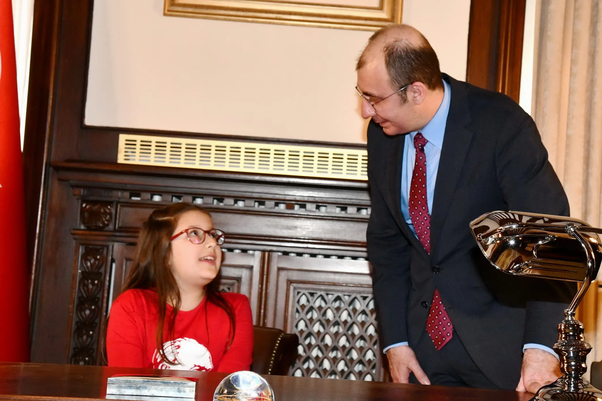 Berlin’de 23 Nisan Gururu: “Geleceğin Elçileri Makam Koltuklarını Devraldı”