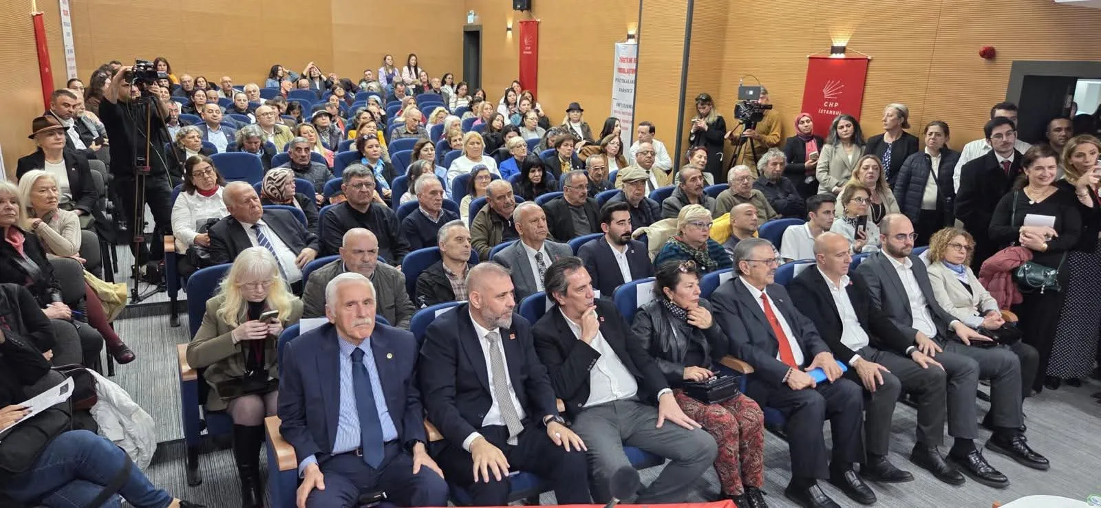 Çelebi’den CHP'ye Güçlü Çıkış