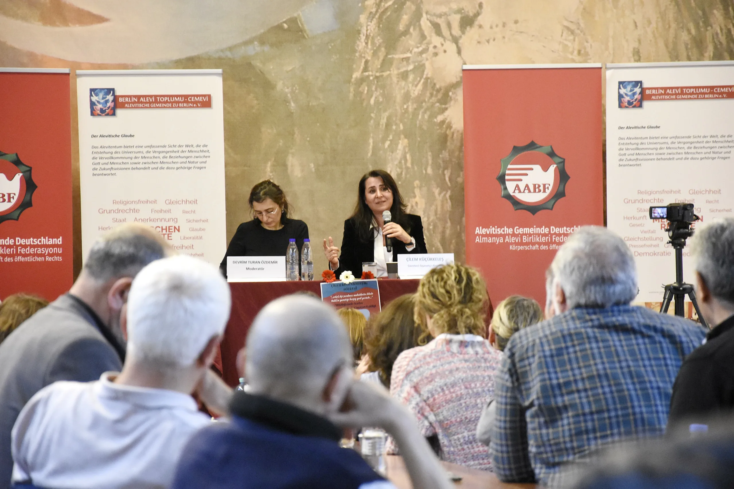 Berlin’de Alevilikte Kadın ve Eşitlik Paneli