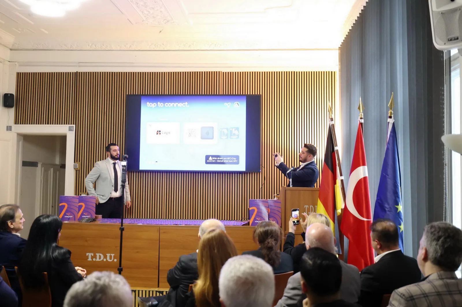 TDU’da Dijital Dönüşüm Rüzgarı: Vinitycard’lar Sahiplerini Buldu