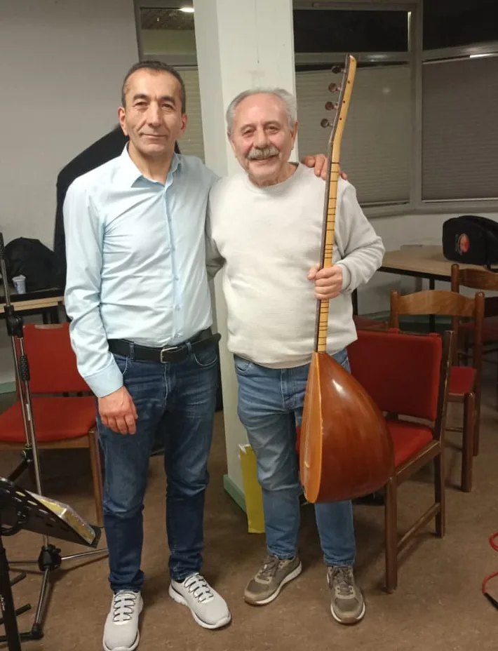 Kazım Birlik: “Halk ozanı elli yılda zor yetişir, ozanlar sesli bayraktır”
