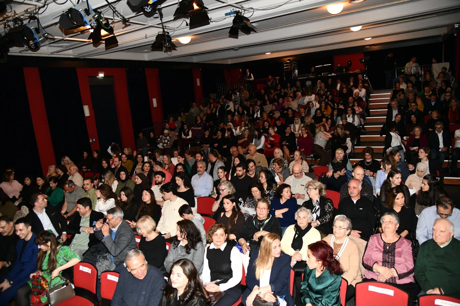 Berlin’de Türk Müziği Şöleni: “Kalpten – Solistler Geçidi” Dinleyenleri Büyüledi