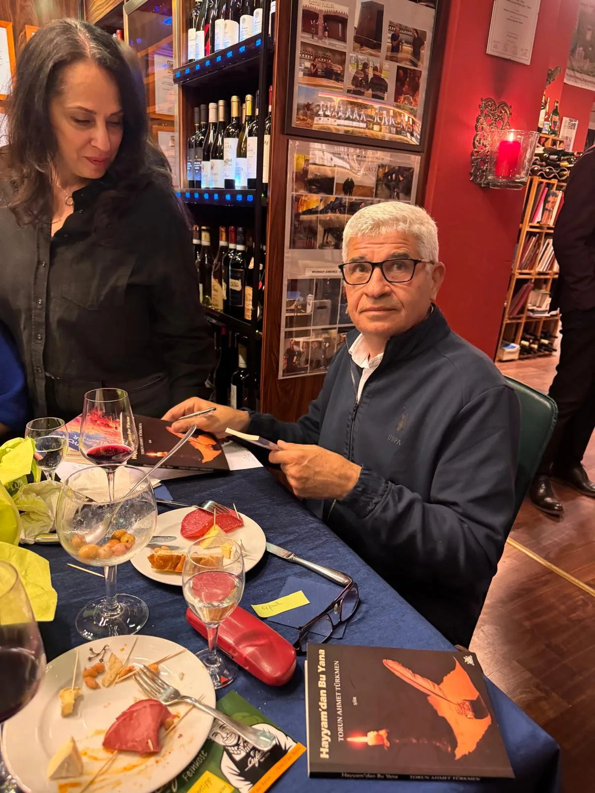 Berlin’de “Şarap, Şiir ve Felsefe Akşamı”