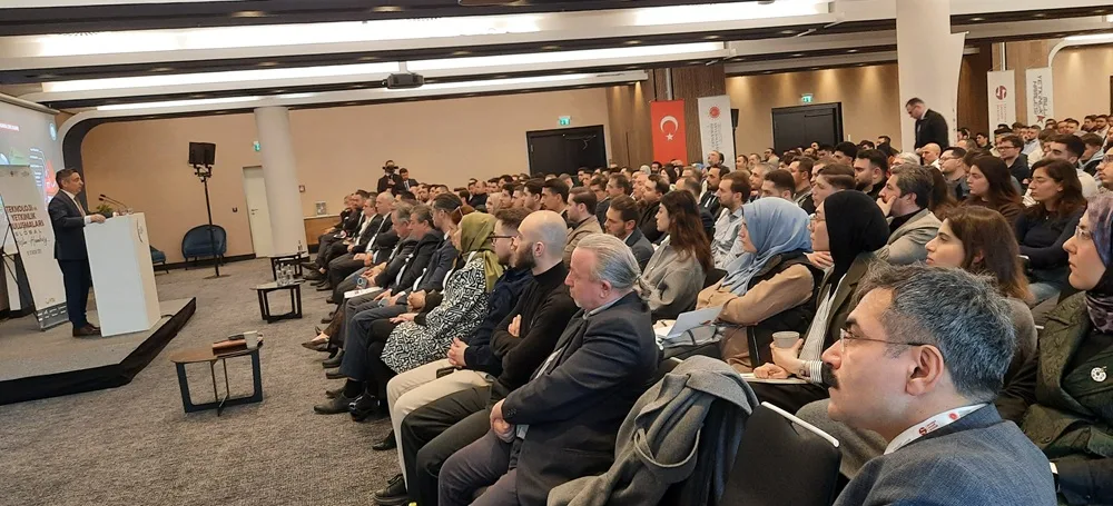 Türk Savunma Devleri Hamburg’da Sahnedeydi