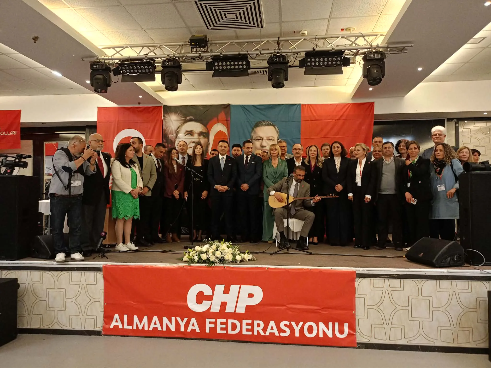 Almanya’da CHP Dayanışma Toplantısına Yoğun İlgi