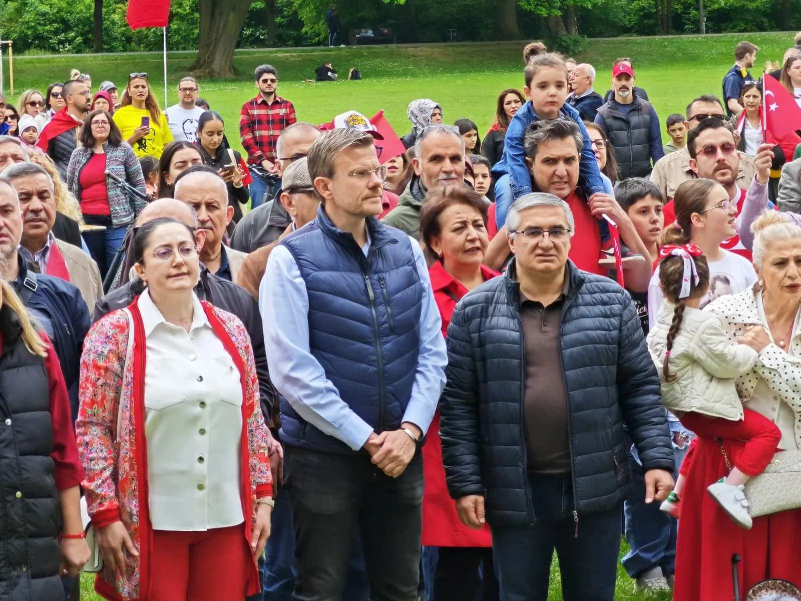 Başkonsolos Cebeci: “Türkiye Cumhuriyeti Siz Gençlere Emanet”