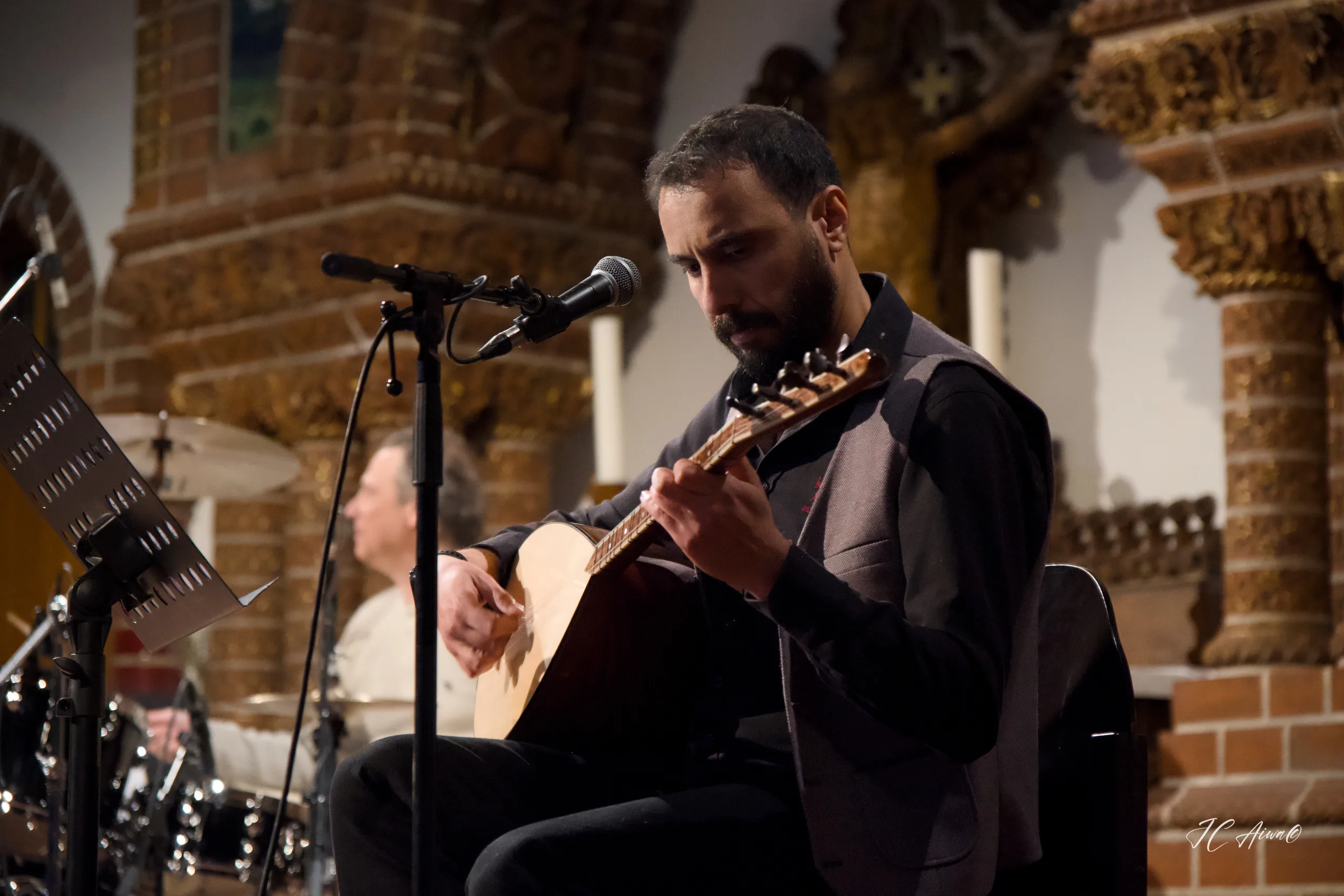 Paul Dwyer Berlin’de Kültürlerarası Müzik Rüzgârı Estirdi