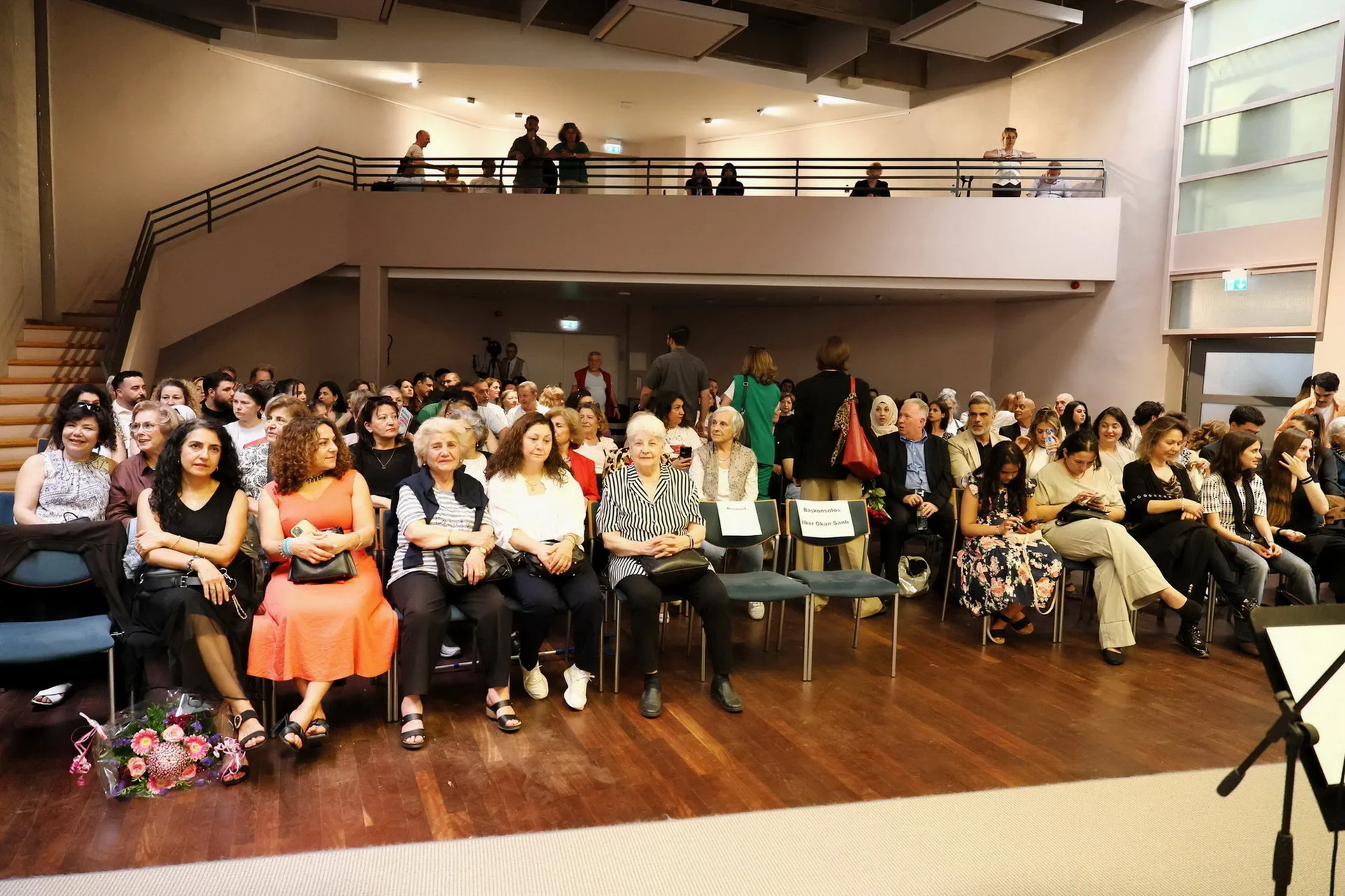 Berlin’de Eski Dostlar Korosu’ndan Unutulmaz Yeşilçam Gecesi