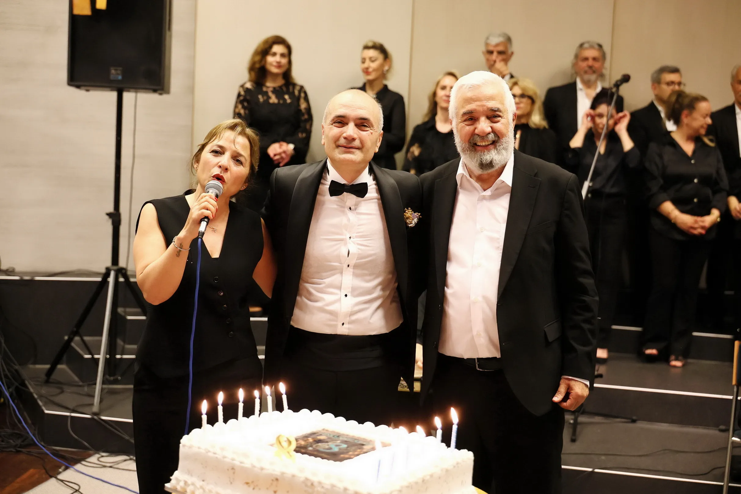 Berlin’de Eski Dostlar Korosu’ndan Unutulmaz Yeşilçam Gecesi