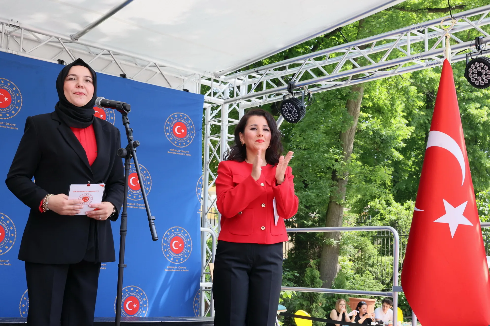 Berlin Başkonsolosluğu’nda 23 Nisan ve 19 Mayıs Coşkusu