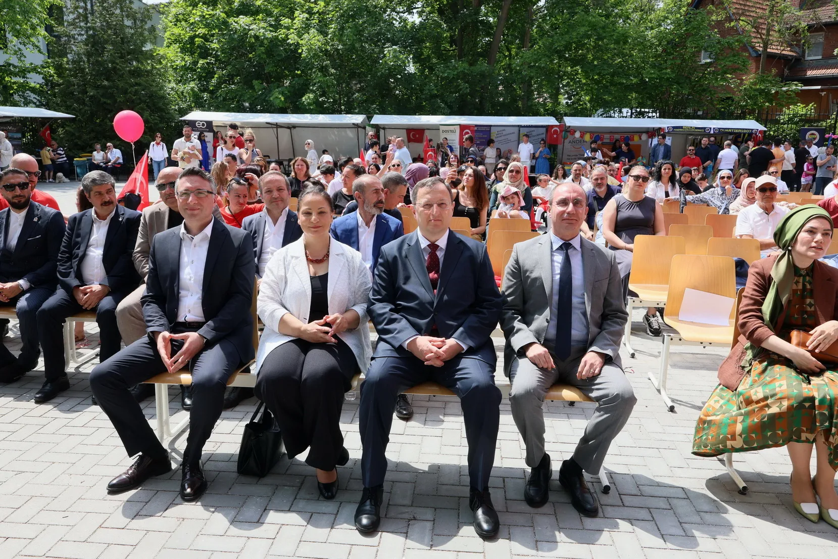 Berlin Başkonsolosluğu’nda 23 Nisan ve 19 Mayıs Coşkusu