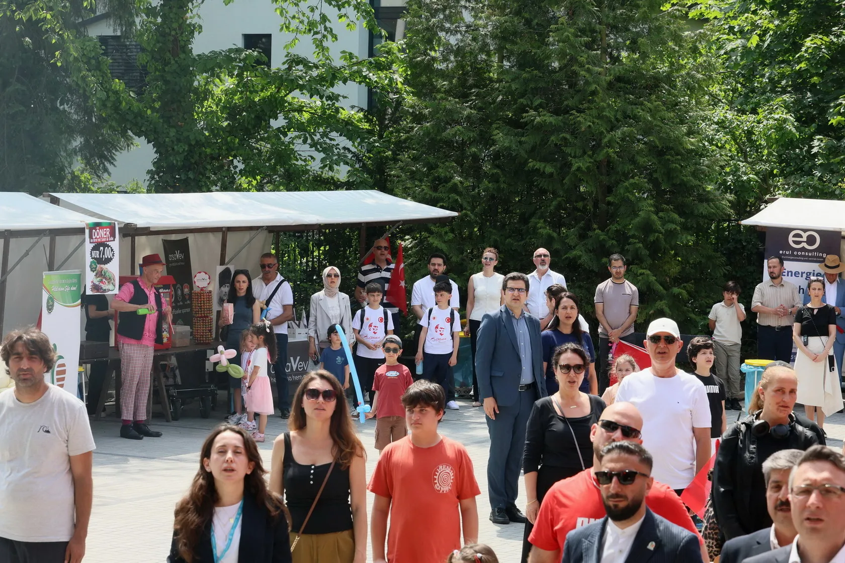 Berlin Başkonsolosluğu’nda 23 Nisan ve 19 Mayıs Coşkusu