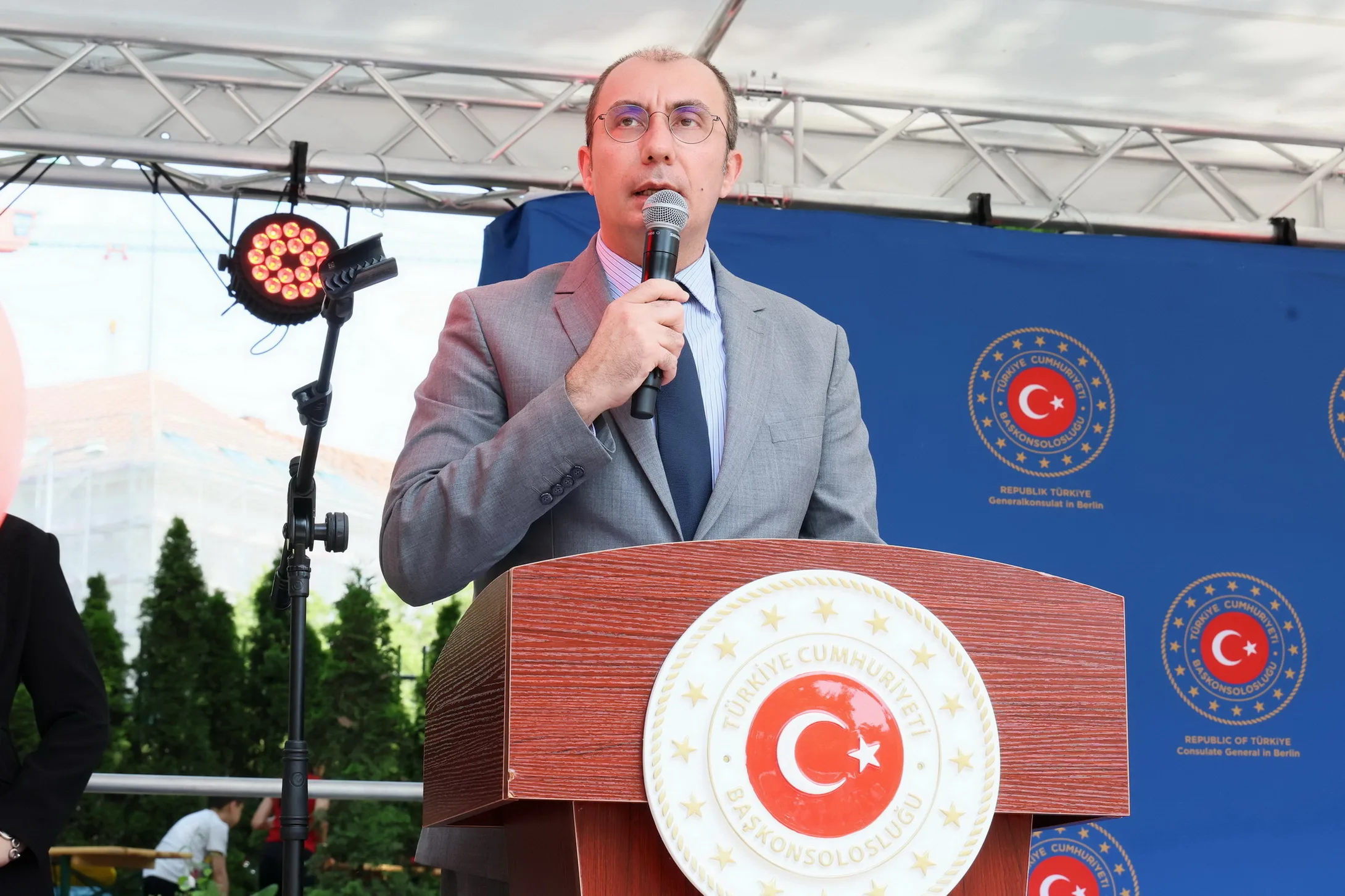 Berlin Başkonsolosluğu’nda 23 Nisan ve 19 Mayıs Coşkusu