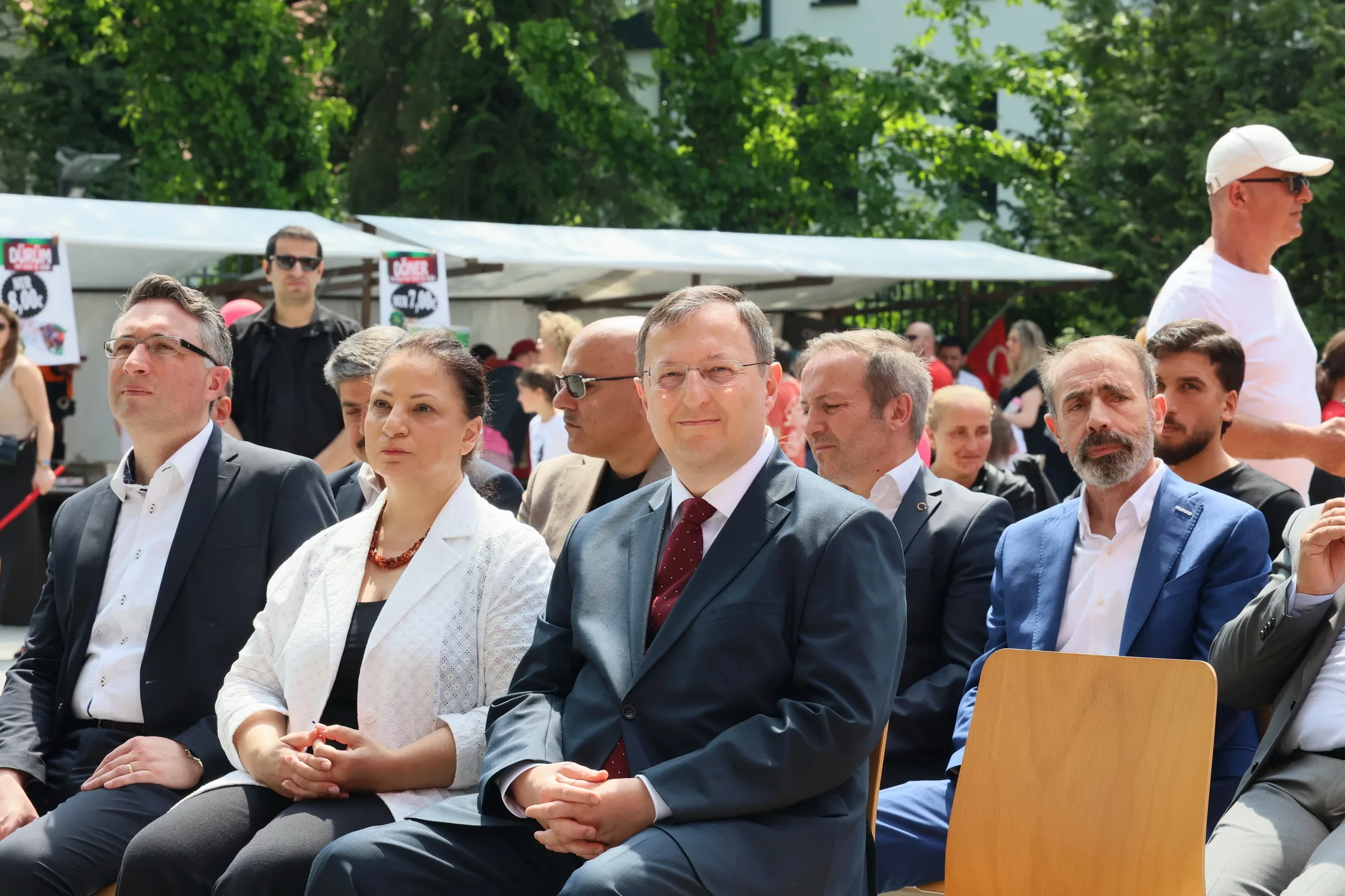 Berlin Başkonsolosluğu’nda 23 Nisan ve 19 Mayıs Coşkusu