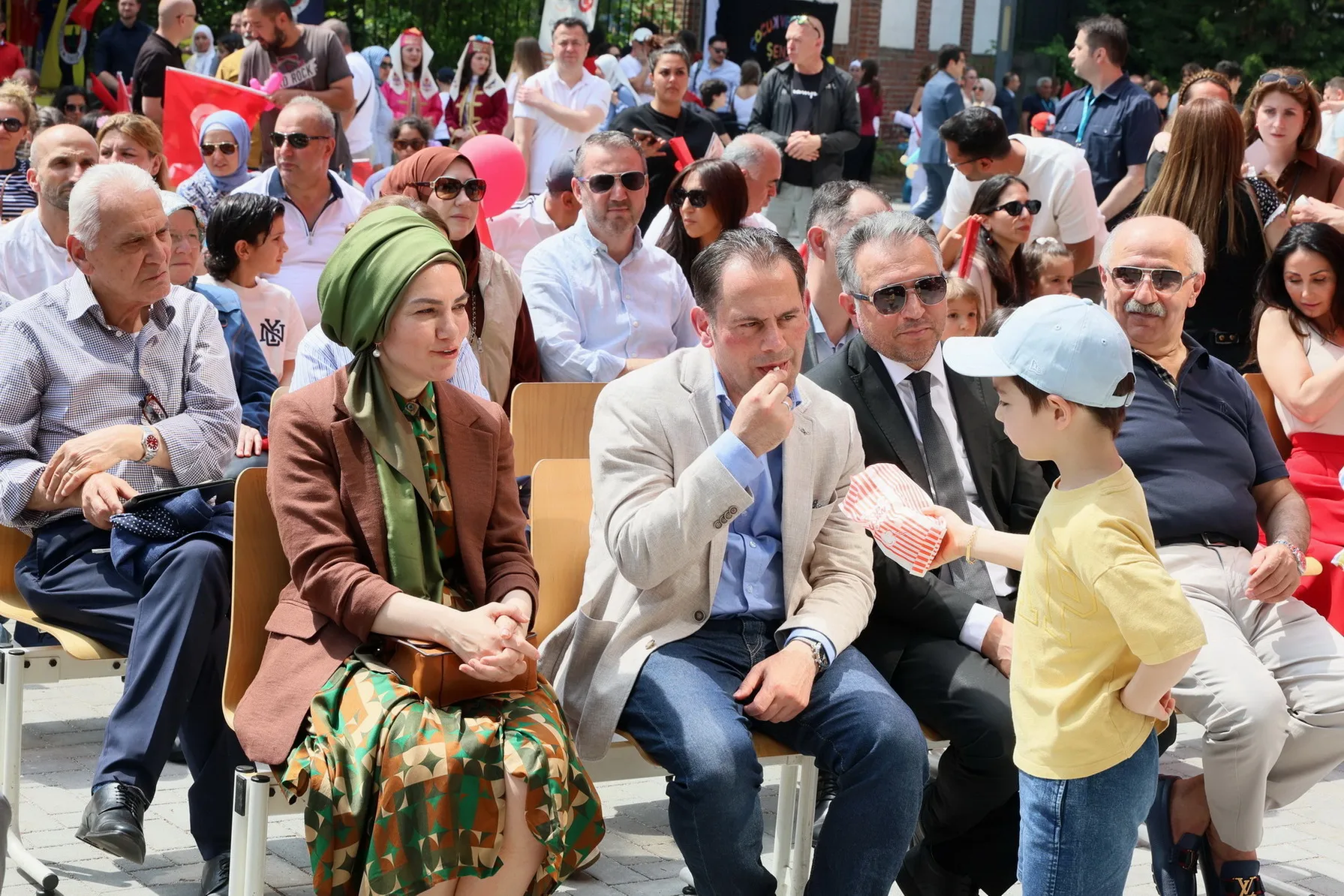 Berlin Başkonsolosluğu’nda 23 Nisan ve 19 Mayıs Coşkusu