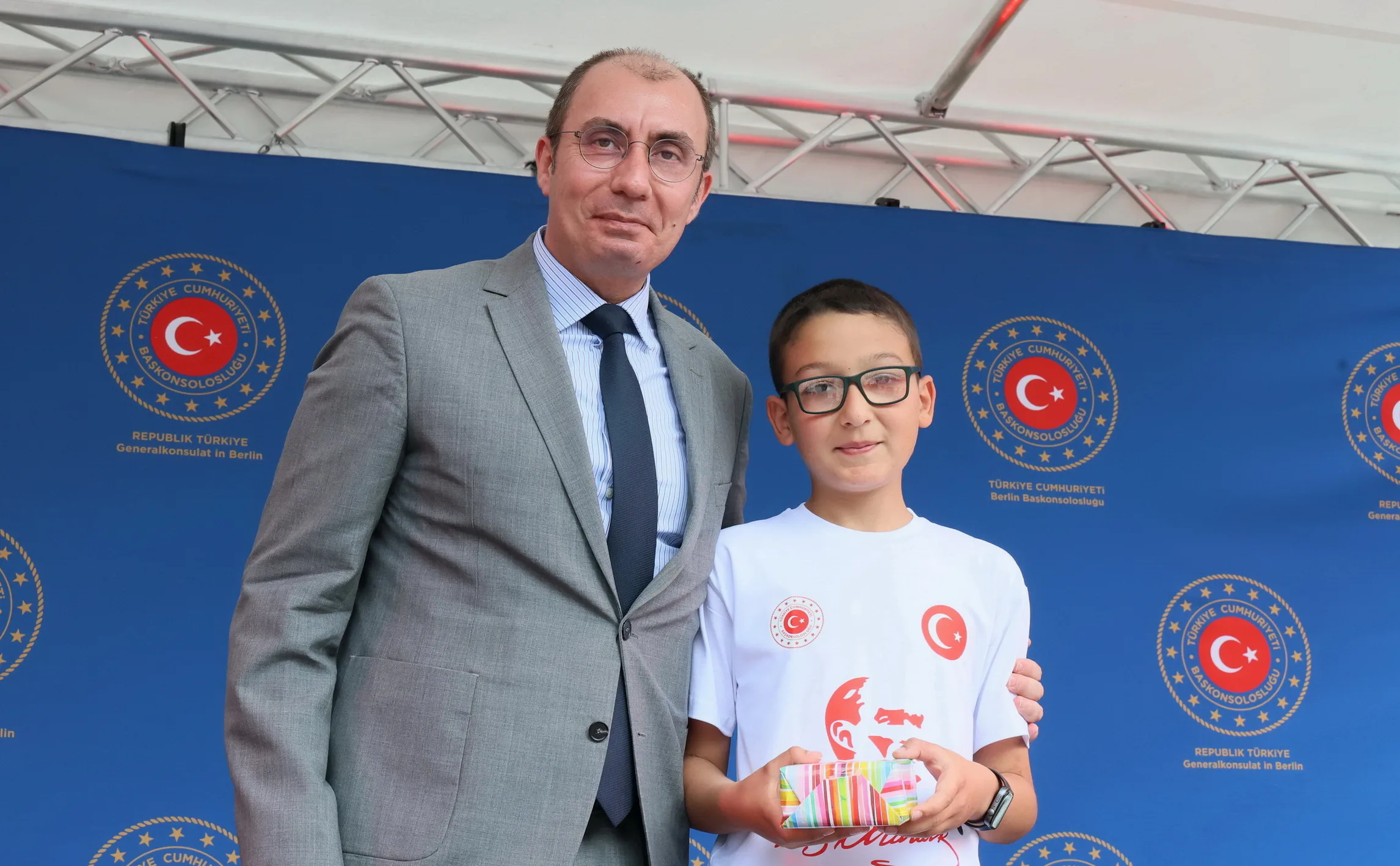 Berlin Başkonsolosluğu’nda 23 Nisan ve 19 Mayıs Coşkusu