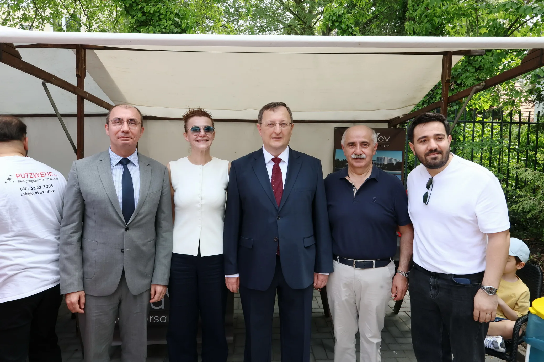 Berlin Başkonsolosluğu’nda 23 Nisan ve 19 Mayıs Coşkusu