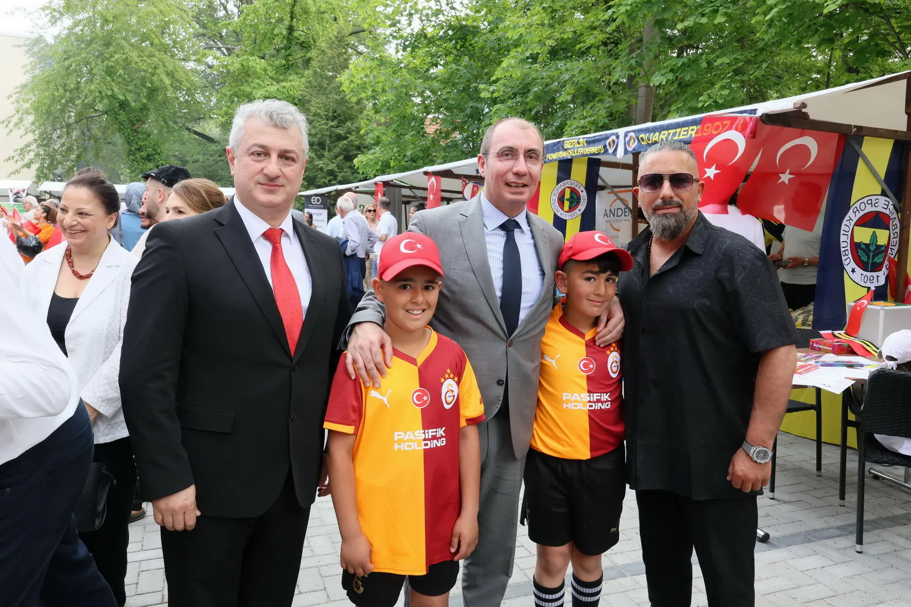 Berlin Başkonsolosluğu’nda 23 Nisan ve 19 Mayıs Coşkusu