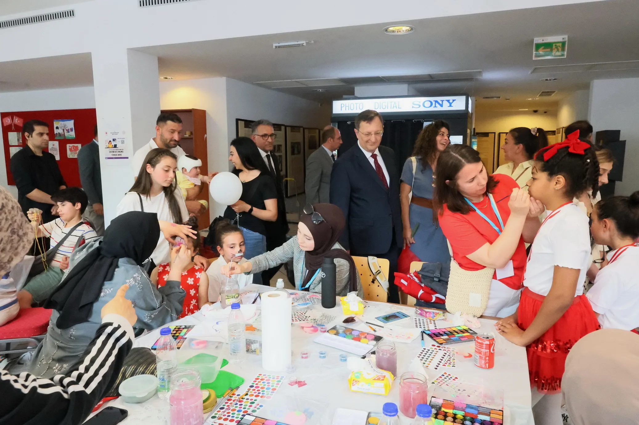 Berlin Başkonsolosluğu’nda 23 Nisan ve 19 Mayıs Coşkusu