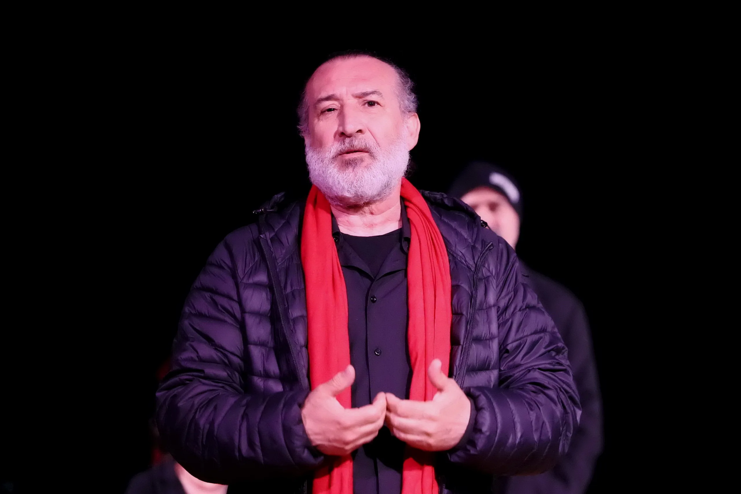 Berlin’de “Can Pazarı” Prömiyeri: Şiddetin Kanıksanan Yüzü Seyirciyle Hesaplaştı