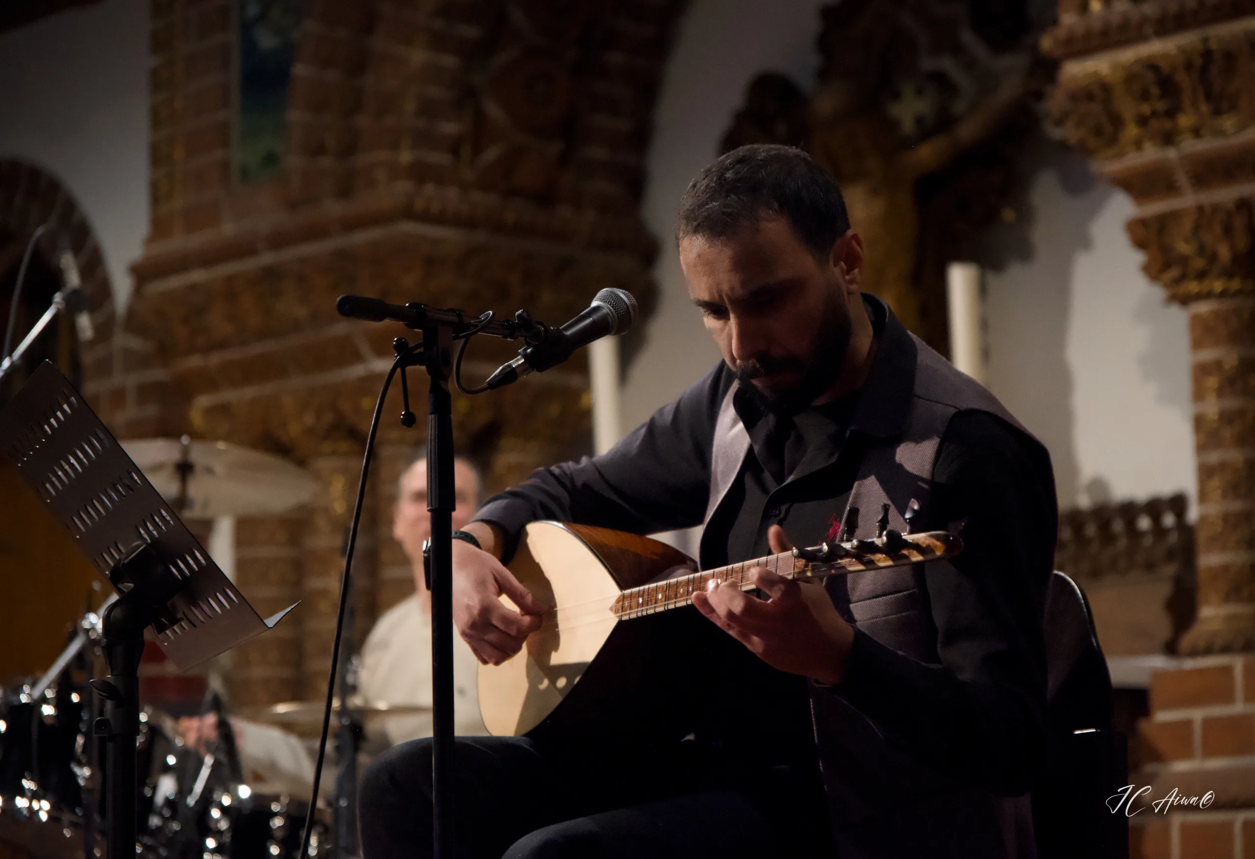 Paul Dwyer Berlin’de Kültürlerarası Müzik Rüzgârı Estirdi