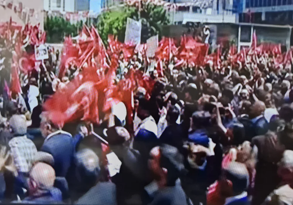 Kılıçdaroğlu’ndan CHP Genel Merkezi’nde Tarihi Dönüş Mesajı
