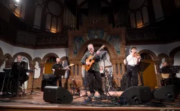 Paul Dwyer Berlin’de Kültürlerarası Müzik Rüzgârı Estirdi