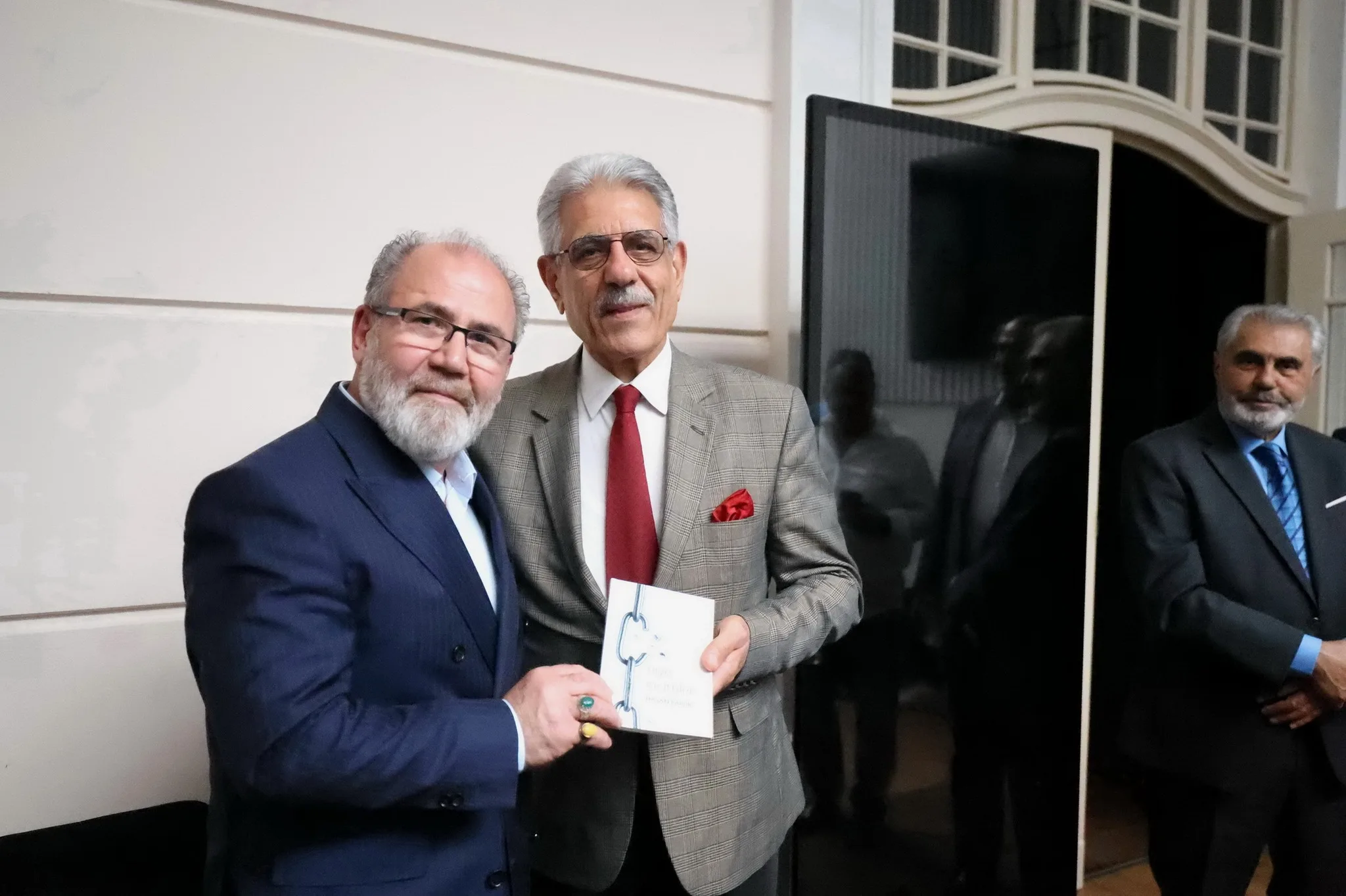 Berlin’de Sanat Dolu Gece: “Niye İncittiler” Türkülerle Yankılandı