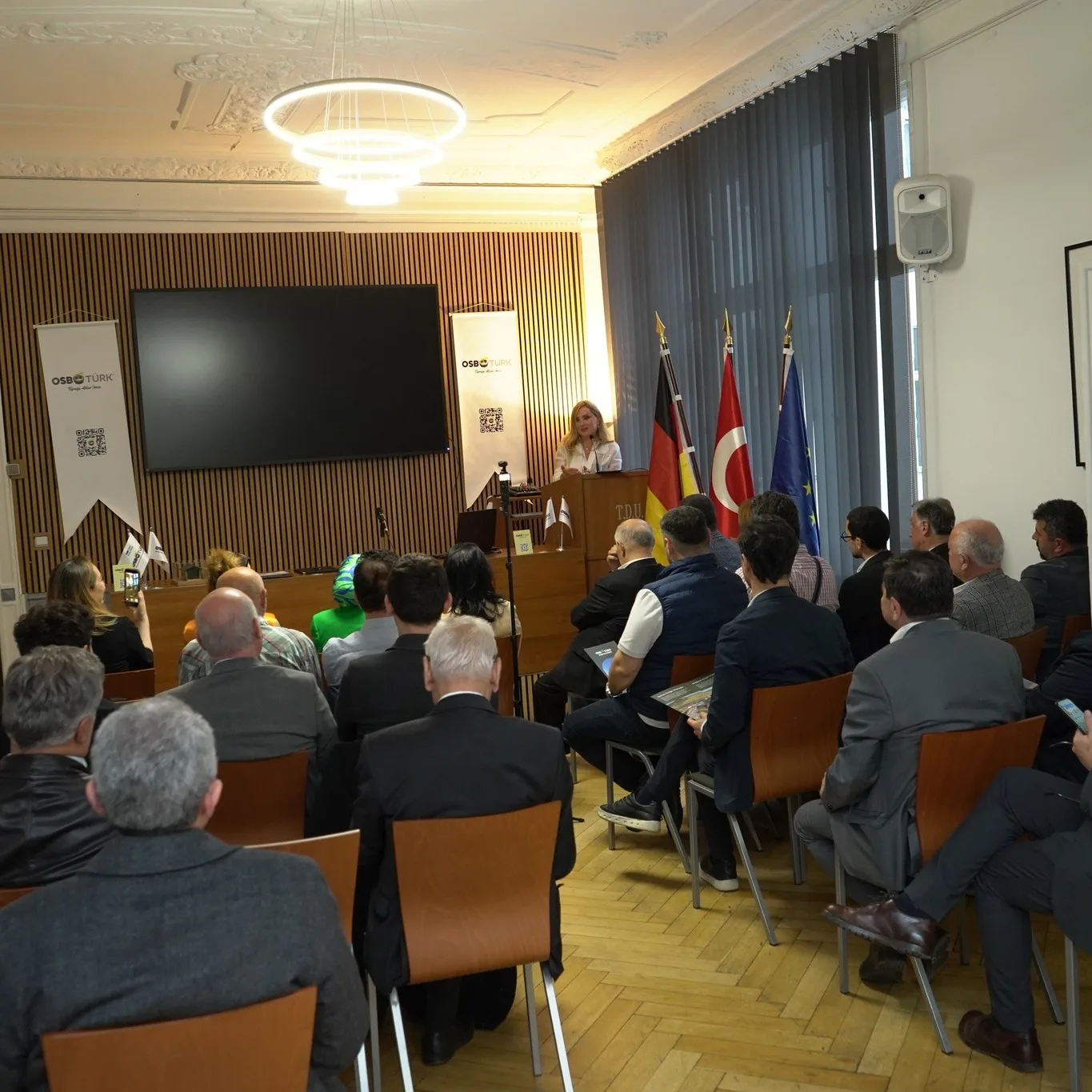 Berlin’de TDU’da OSB Türk Holding’in Yatırım Projeleri Tanıtıldı